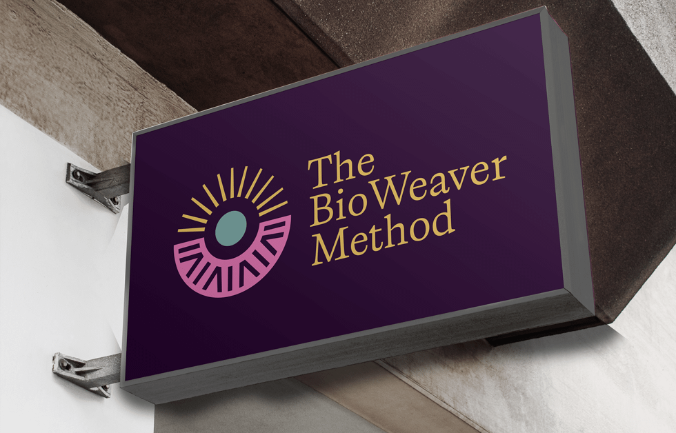 logo Bioweaver method signage